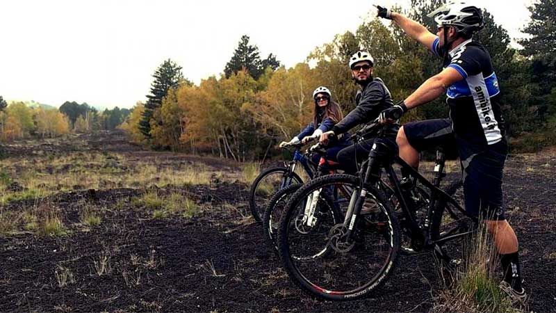 Escursione Etna in MTB half day tour 